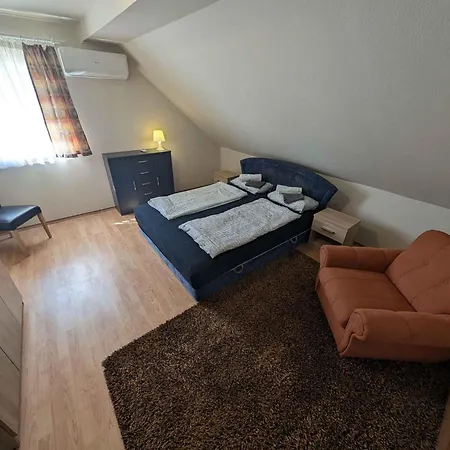 In Siofok/balaton 35459 Dom wakacyjny
